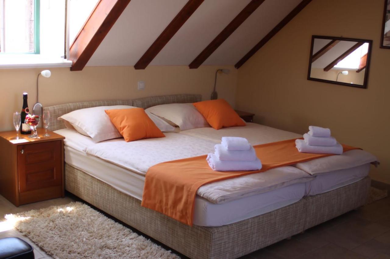 Rooms Toni Palace Spalato Esterno foto
