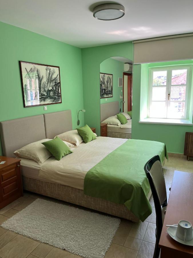 Rooms Toni Palace Spalato Esterno foto
