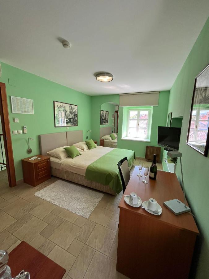 Rooms Toni Palace Spalato Esterno foto